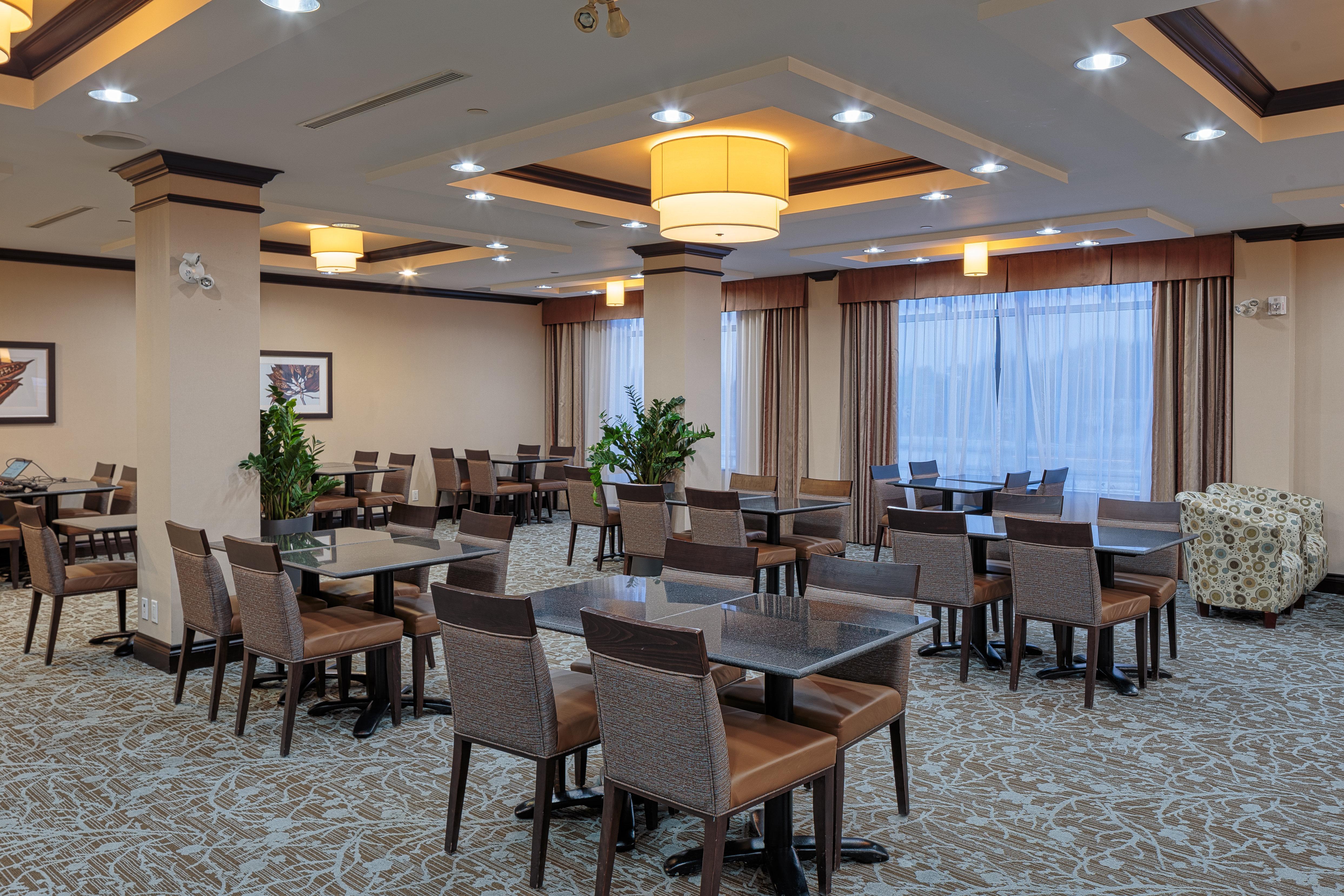 Holiday Inn Express & Suites Ottawa East-Orleans By Ihg Extérieur photo
